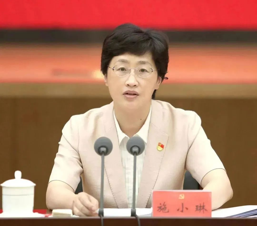 電氣專業(yè)的她 出任四川省副省長(zhǎng)、代理省長(zhǎng)